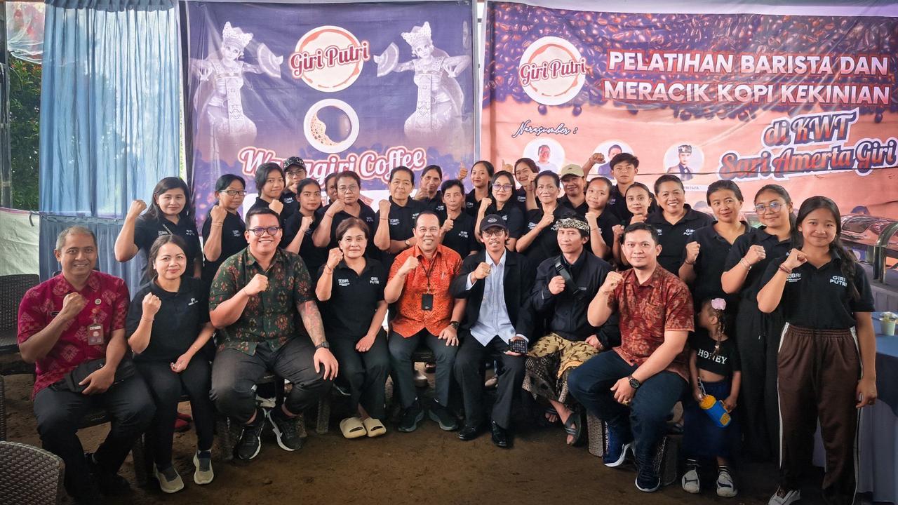 Makna Hari Ibu, BRI Peduli Dorong Ibu-Ibu Desa Wanagiri Berdaya Lewat Program AURA