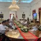 Presiden Joko Widodo atau Jokowi menggelar rapat terbatas mengenai penanganan narkoba di Istana Merdeka, Jakarta Pusat, Senin (11/9/2023). (Dok. Istimewa)