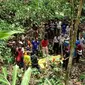 Mahasiswa UPN Yogyakarta dan warga Kebumen temukan kerangka manusia di gua kuno Pegunungan Karst Gombong Selatan. (Foto: Liputan6.com/Polres Kebumen/Muhamad Ridlo)