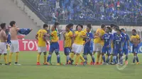 Persib Bandung vs Kitchee (Liputan6.com / Herman Zakharia)