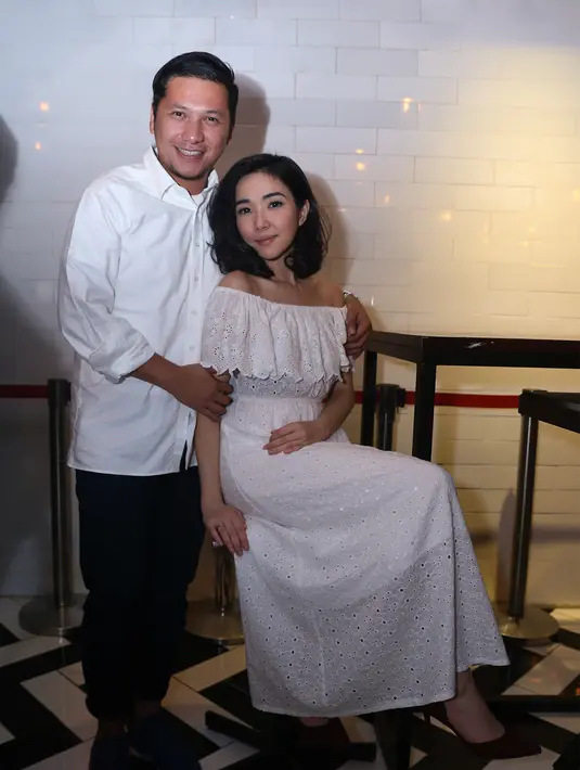 Sebagai anak, Gading Marten mengaku bangga dengan didikan ayahnya hinga besar. Kasih sayang yang telah diberikan pada ayahnya, dan tidak pernah marah sama anak-anaknya. (Andy Masela/Bintang.com)