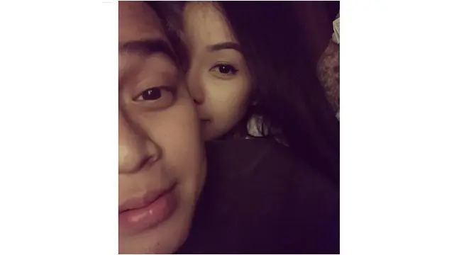 5 Momen Mesra Billy Syahputra dan Elvia Cerolline, Beda Keyakinan Tak Jadi Kendala