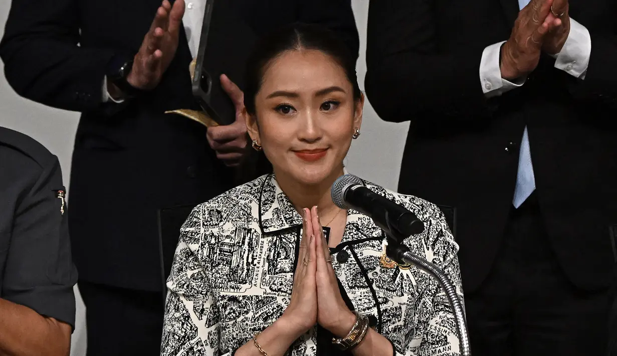 Perdana Menteri Srettha Thavisin diberhentikan karena terbukti melanggar etika, usai menunjuk seorang mantan pengacara yang pernah dipenjara ke dalam kabinetnya. (Lillian SUWANRUMPHA/AFP)