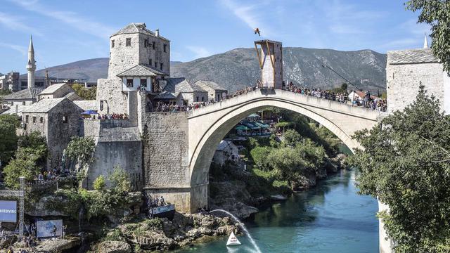 Intip Loncat Indah di Kota Mostar, Bosnia dan Herzegovina