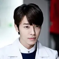 Donghae Super Junior.