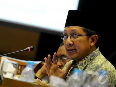 Menteri Agama, Lukman Hakim Saifuddin menyatakan, dirinya mundur sebagai anggota DPR RI, Jakarta (3/9/2014) (Liputan6.com/Andrian M Tunay)