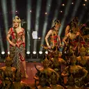 Potret Raisa Tampil Jadi Srikandi, Visualnya Megah dengan Balutan Merah dan Emas