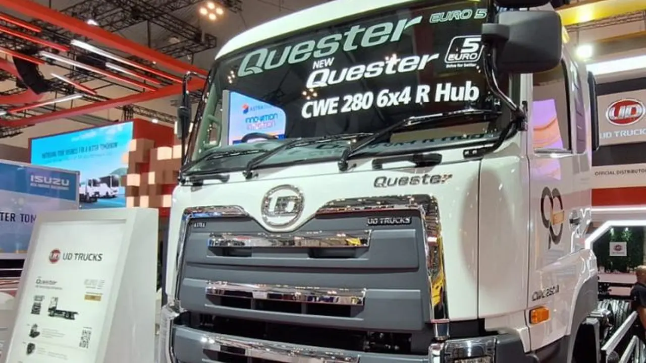 Tekan Risiko Kecelakaan, Astra UD Trucks Rawat Armada BBM Patra Logistik (Arief A/Liputan6.com)