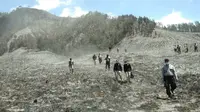 Kebakaran di Gunung Bromo. (Liputan6.com/Dian Kurniawan)