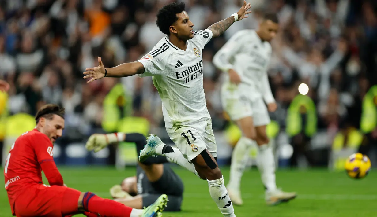 Pada menit ke-34, giliran Rodrygo mencatatkan namanya di papan skor. (OSCAR DEL POZO/AFP)