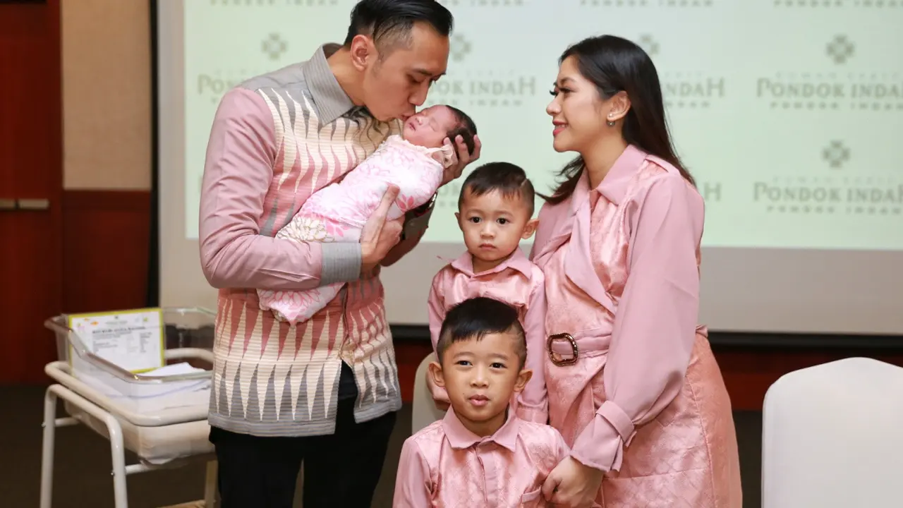[Bintang] Ibas Yudhoyono - Aliya Rajasa