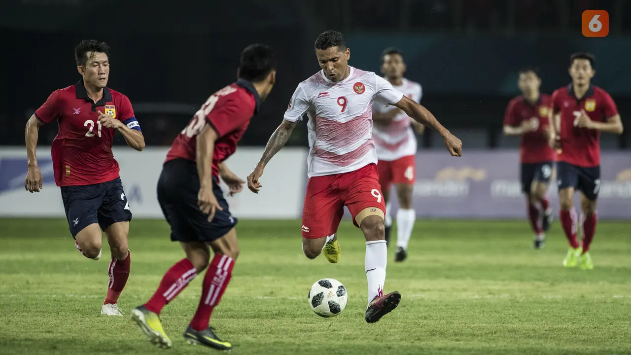 Sepak Bola : Indonesia Vs Laos