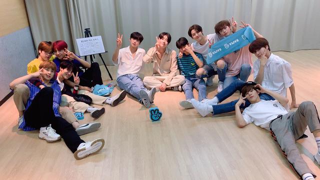 Jelang Debut, X1 Rilis Foto Teaser Seungwoo