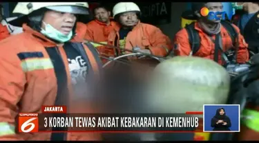 Gedung Kementerian Perhubungan terbakar, tiga orang ditemukan tewas sedangkan 14 lainnya luka-luka.