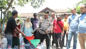 Bantuan Air Bersih untuk Warga Terdampak Kekeringan di Semarang