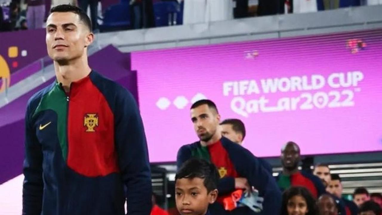 4 Fakta Menarik Ulul Albab Ibrahim, Anak Indonesia yang Digandeng Cristiano Ronaldo di Piala Dunia 2022