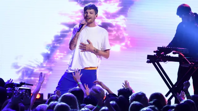 [Bintang] Louis Tomlinson