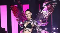 Melihat gaya Behati Prinsloo hingga Alessandra Ambrosio yang comeback di panggung Victoria's Secret Fashion Show (@gossipeandomx)