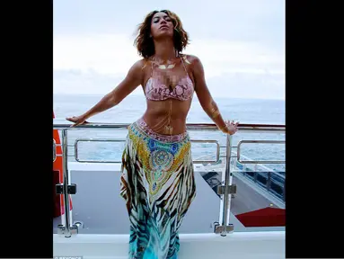 Beyonce merayakan ulang tahunnya dengan liburan bareng suami, anak, dan ibunya di Perancis bagian selatan, (17/9/14). (Dailymail)