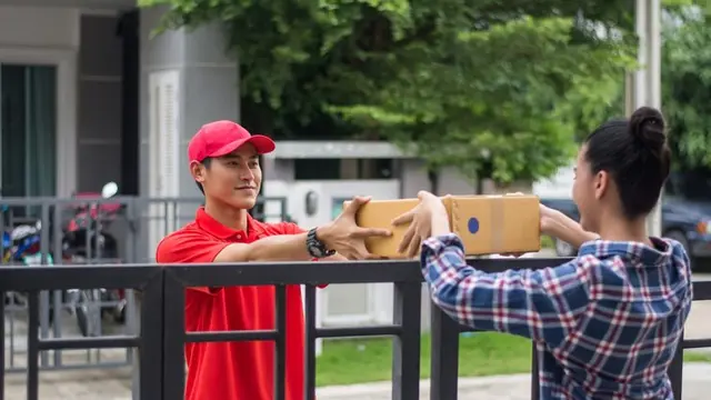 Layanan pengiriman bagi yang tidak berpuasa