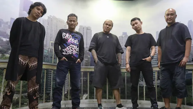 Ferdy Tahier Element saat bersama Rocker Kasarunk