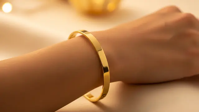 Gelang Bangle Emas Polos Elegan untuk Idul Fitri 2026