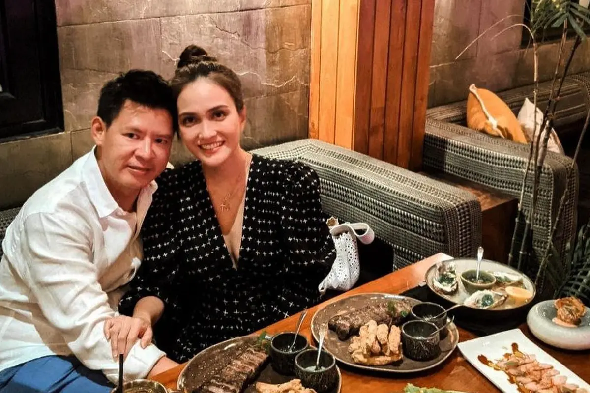 [Fimela] Shandy Aulia dan David Herbowo