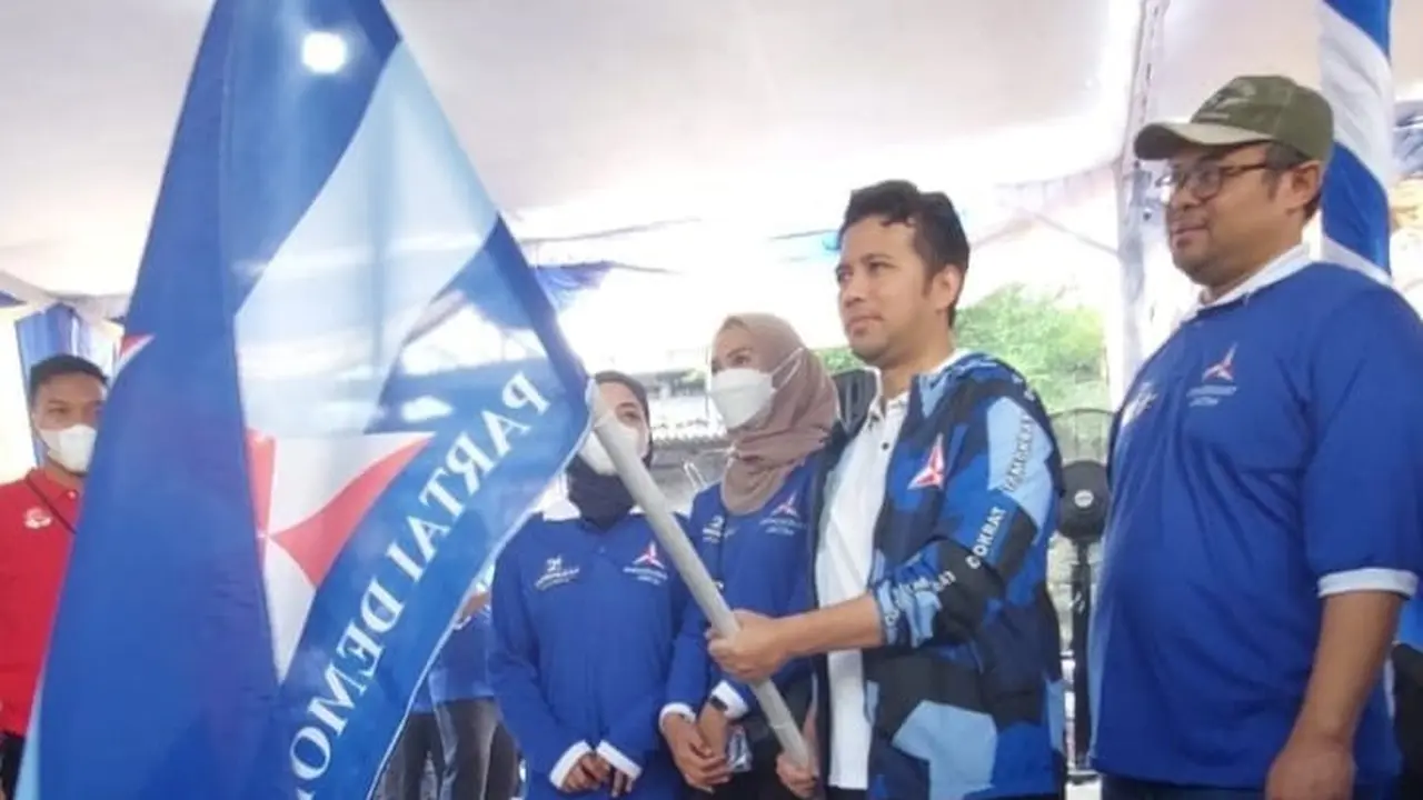 Ketua Demokrat Jatim Emil Dardak saat acara partai. (Dian Kurniawan/Liputan6.com)