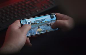 Ilustrasi Game Online. (Unsplash - Onur Binay)