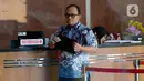 Direktur Utama PT Waskita Beton Precast Jarot Subana tiba di Gedung KPK, Jakarta, Kamis (6/2/2020). Jarot diperiksa untuk tersangka mantan Kepala Divisi II PT Waskita Karya Fathor Rachman dalam kasus dugaan korupsi pengerjaan subkontraktor 14 proyek fiktif. (merdeka.com/Dwi Narwoko)