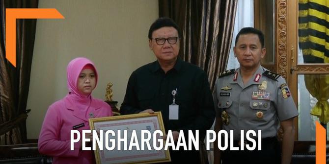 VIDEO: Meninggal Saat Kawal Pemilu, 22 Polisi Dapat Penghargaan