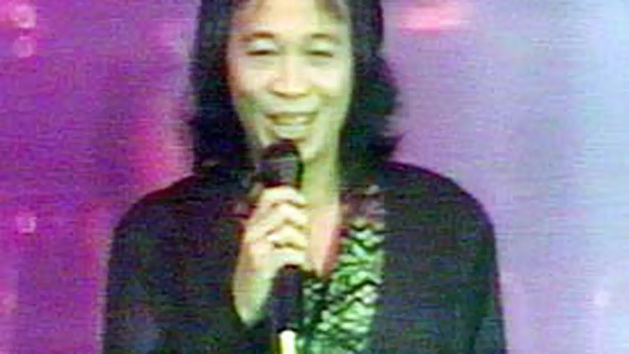 300307bchrisye2.jpg