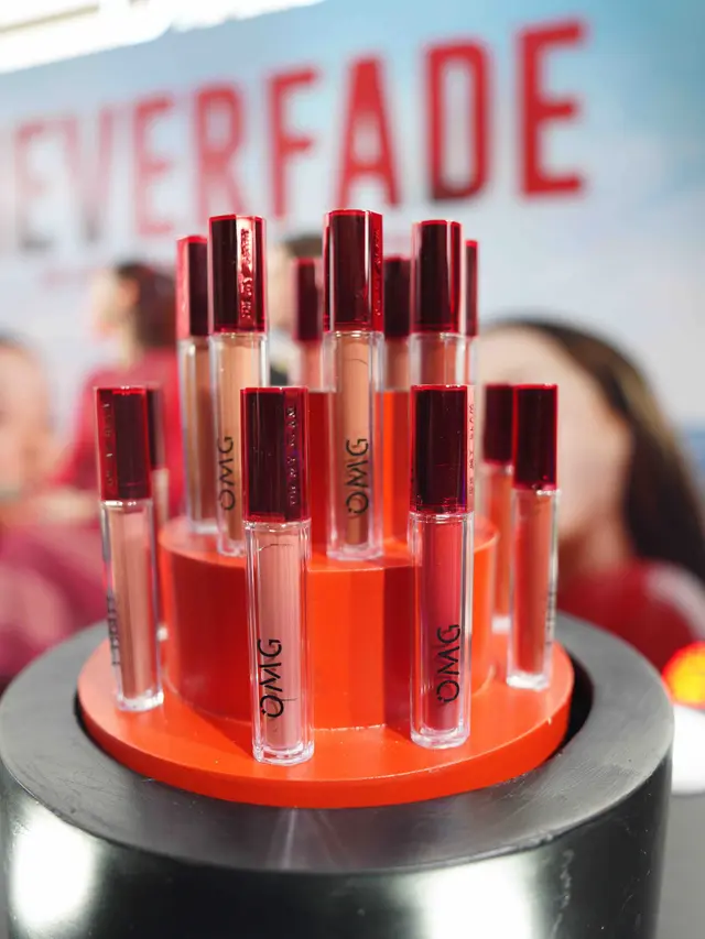 Aaliyah Massaid Andalkan Dua Warna Lipstik Lokal Ini untuk Tampil Percaya Diri