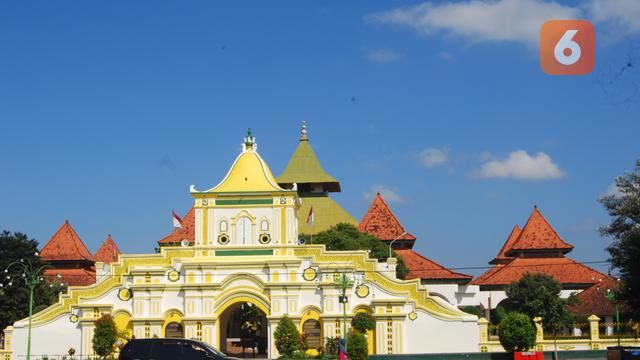 Barusia Ratusan Tahun, Ini 5 Masjid Tertua dan Termegah di Indonesia