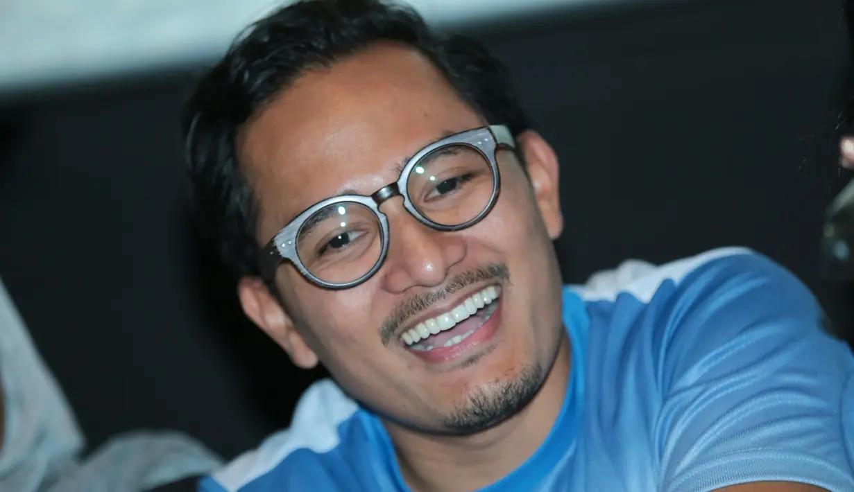 Pemeran Pria Pendukung Terfavorit di Indonesia Movie Actors Awards 2016 itu mengaku orang yang tak bisa mengenakan wig dan atau rambut orang lain. Beruntung rambut gimbal saat di Amerika itu dipotong dan disimpannya. (Adrian Putra/Bintang.com)