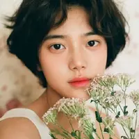 Minseo adalah penyanyi di bawah naungan agensi Mystic Entertainment. Ia adalah debut resmi dengan merilis mini album yang berjudul The Diary of Youth pada 6 Maret. (Foto: soompi.com)
