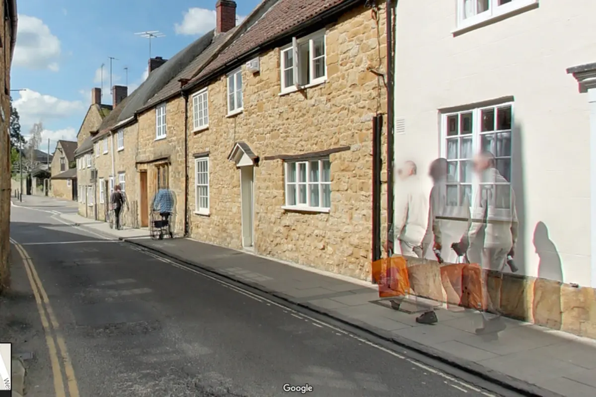 7 Hal Teraneh yang Pernah 'Tertangkap' oleh Google Street View
