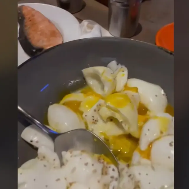 Ade Rai Bagikan Menu Buka Puasa Agar Berat Badan Stabil, Salah Satunya Telur