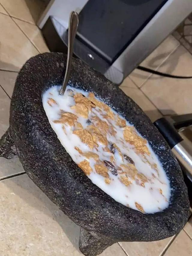 8 Potret Perlengkapan Makan Ini Nyeleneh, Bingung Cara Pakainya