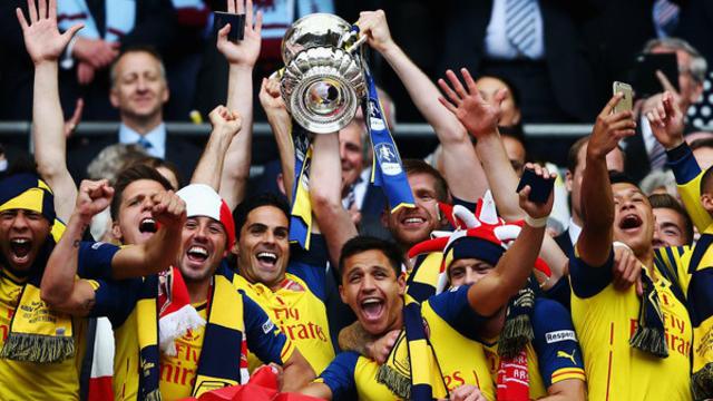 Arsenal berhasil menjuarai Piala FA musim ini setelah mengalahkan Aston Villa dengan skor 4-0 di partai final yang berlangsung di Stadion Wembley, Sabtu (30/5) malam WIB.