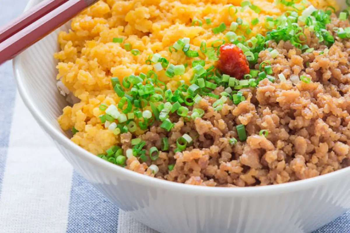 Resep Soboro Don, 'Rice Bowl' Jepang yang Bisa Dibikin Sekejap 