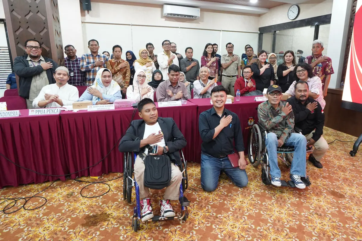 KPU DKI Jakarta melibatkan kelompok disabilitas dalam pemutakhiran data pemilih untuk pemilihan gubernur dan wakil gubernur di Pilkada DKI Jakarta. (Foto: Dokumentasi KPU DKI Jakarta)