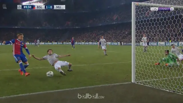 Berita video highlights Liga Champions 2017-2018, Basel vs Manchester United, dengan skor 1-0. This video presented by BallBall.