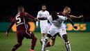 Aksi gelandang AC Milan, Tiemoue Bakayoko pada laga lanjutan Serie A yang berlangsung di Stadion Turin, Torino, Senin (30/4). AC Milan kalah 0-2 kontra Torino. (AFP/Marco Bertorello)