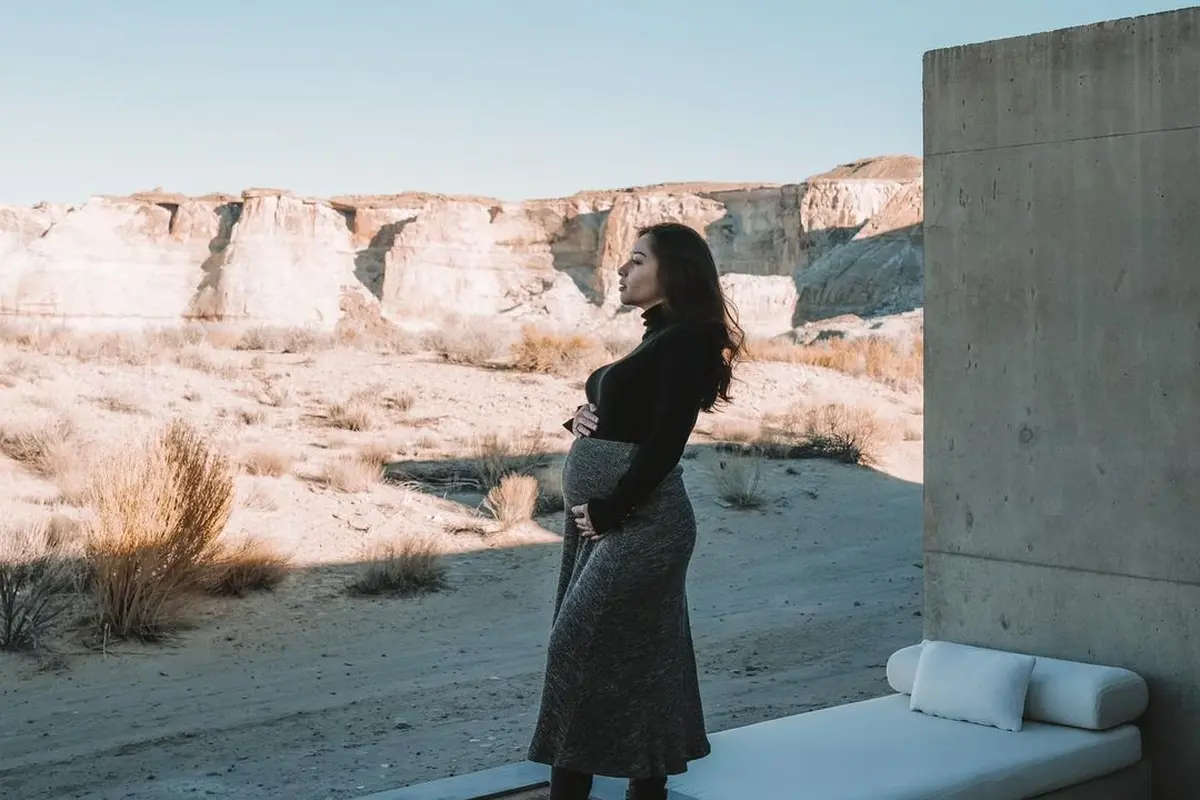 6 Potret Nikita Willy Pamer Baby Bump Selama Babymoon, Dikabarkan Lahiran di Amerika
