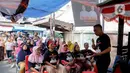 Dharma Pongrekun juga terus menyuarakan komitmennya untuk menghadirkan program ekonomi yang lebih adil dan tepat sasaran bagi rakyat kecil. (Liputan6.com/Herman Zakharia)