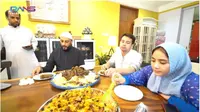 Syekh Ali Jaber masak Nasi Mandi dan Nasi Bukhari di rumah Raffi Ahmad. foto: Youtube 'Rans Entertainment'