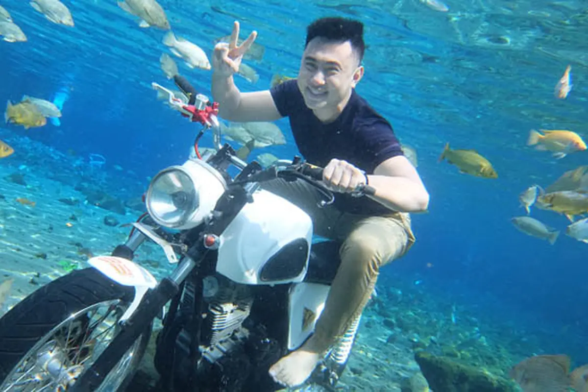 Serunya Foto Bawah Air di Umbul Ponggok Klaten