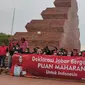 Deklarasi relawan Puan Maharani di Alun-alun Kejaksan Kota Cirebon. Foto (Liputan6.com / Panji Prayitno)