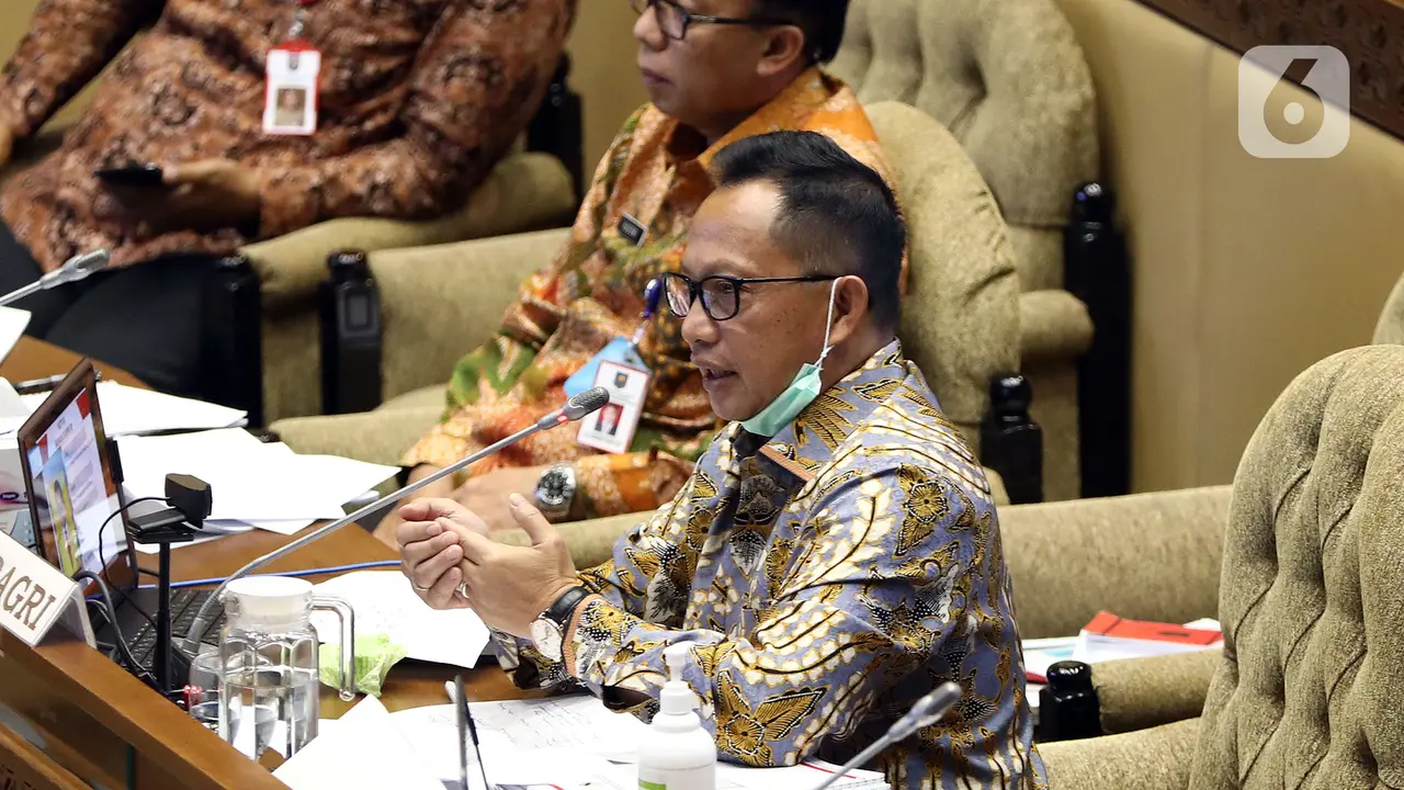 FOTO: Mendagri dan DPR Bahas Penanganan Pandemi COVID-19